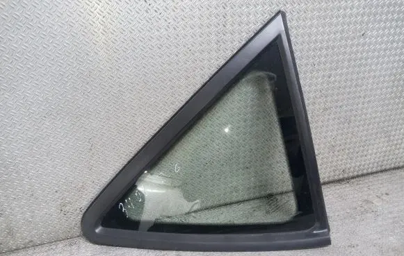 KIA Ceed Rear side window