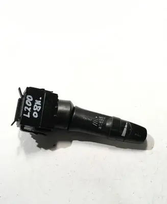 Mitsubishi L200 Wiper control stalk E532016
