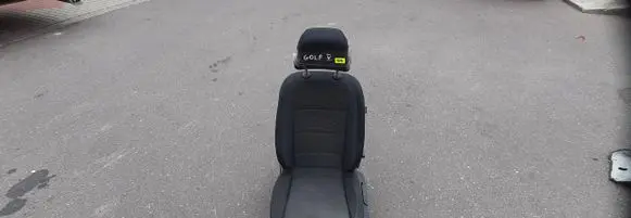 Volkswagen Golf V Front driver seat 