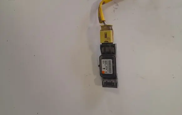 Suzuki Grand Vitara II Airbag deployment crash/impact sensor 3893065J30 0463160239
