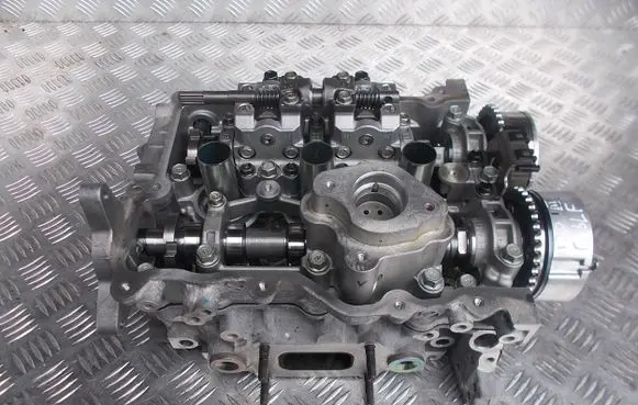 Hyundai i20 (BC3 BI3) Engine head 22111-07500 22111-07510