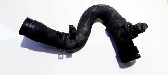 Audi A4 S4 B5 8D Engine coolant pipe/hose 4b0121049d