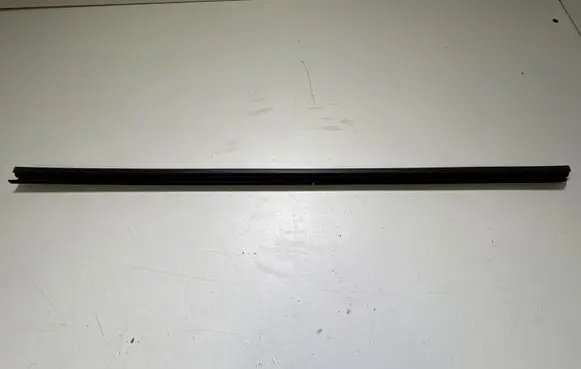 Ford Mustang V Front door rubber seal AR336321434
