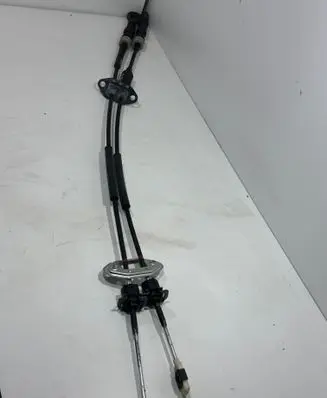 Hyundai i20 (PB PBT) Gear shift cable linkage