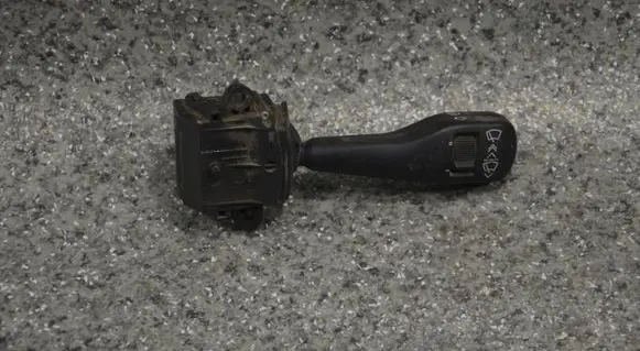 BMW 5 E39 Wiper control stalk 8363664