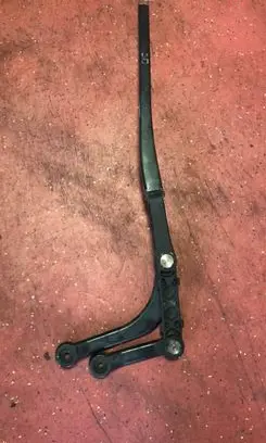 BMW 5 E39 Front wiper blade arm 8209880