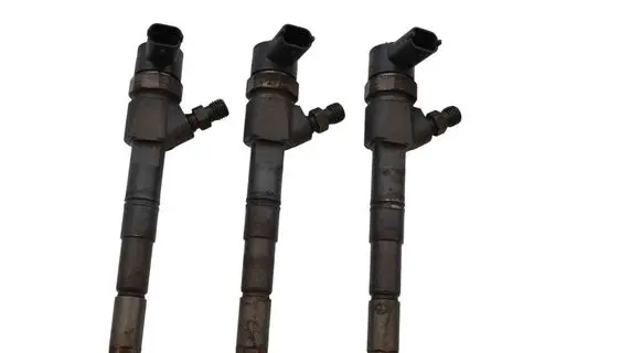 Opel Insignia A Fuel injectors set 0445110423 55577668