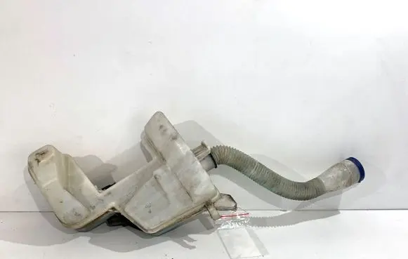 Peugeot 308 Windshield washer fluid reservoir/tank 