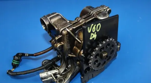 Volvo V60 Oil pump 31401488
