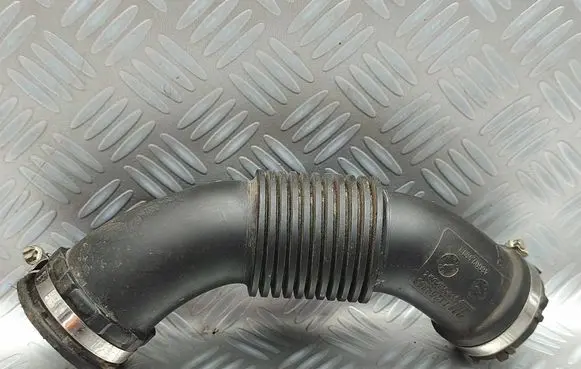 Opel Meriva B Air intake hose/pipe 13259856 460023377