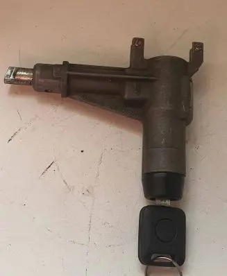 Audi A6 S6 C4 4A Ignition lock 4A0905851H