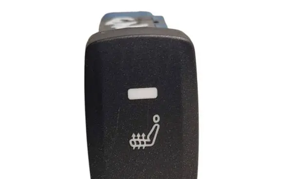 SsangYong Korando Seat heating switch 202008020