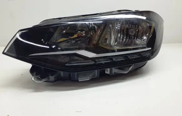 Volkswagen Golf Sportsvan Headlight/headlamp 517941005D