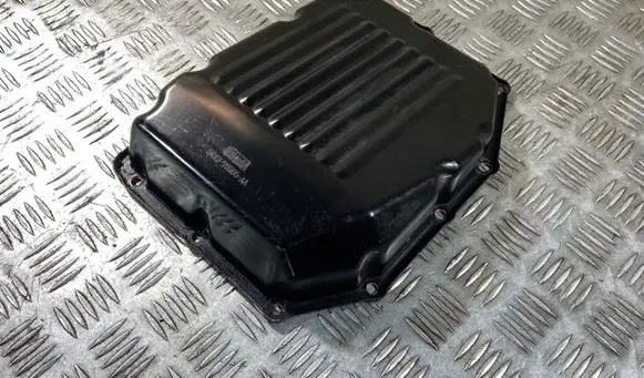 Volvo V70 Gearbox sump 5G137H395AA 5G137H395