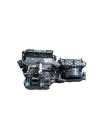 Volkswagen PASSAT B8 Interior heater climate box assembly 5WB816001E