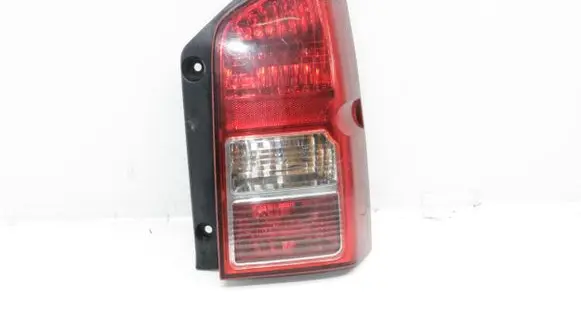 Nissan Pathfinder R51 Rear/tail lights