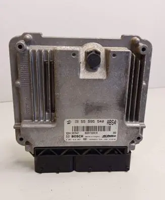 Opel Insignia A Engine control unit/module 0281019867 55595540