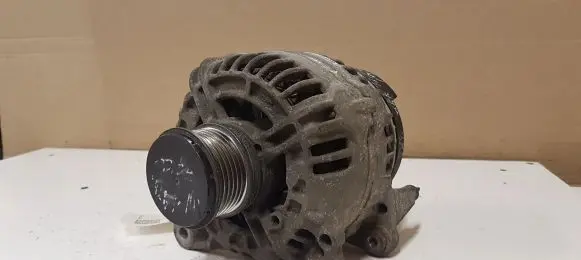 Volkswagen Golf V Generator/alternator 06F903023F 0124525091