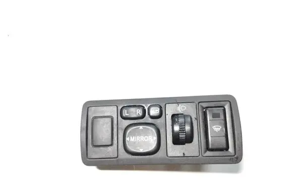 Toyota Avensis T250 Wing mirror switch 183575