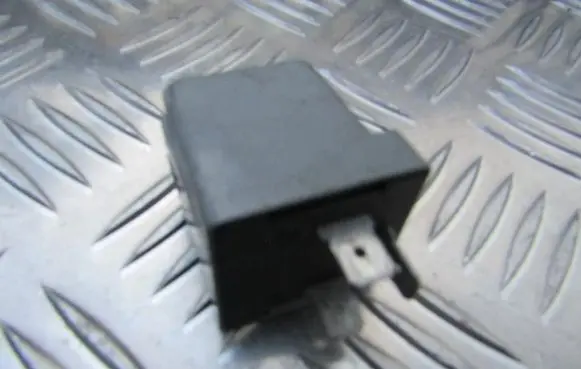Peugeot 106 Other relay 2042103