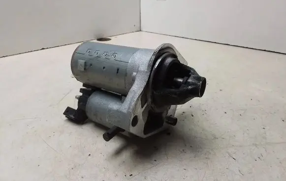 Citroen C3 Starter motor 4280008331 9671530880