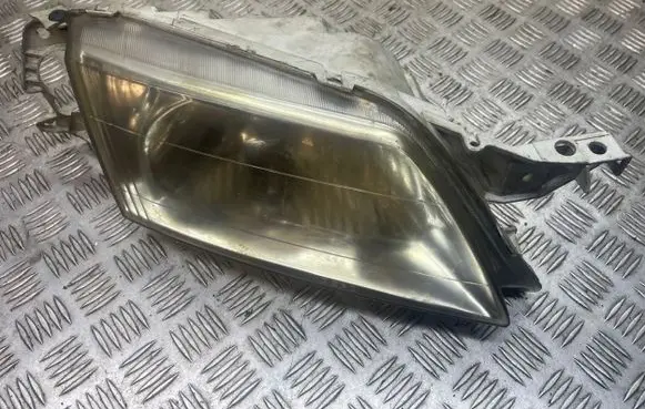 Mazda Premacy Headlight/headlamp 082161140R