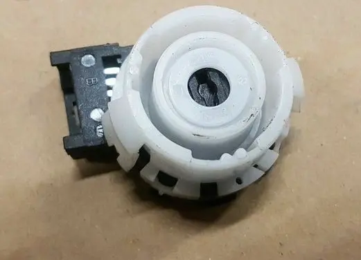 Audi TT TTS RS Mk3 8S Ignition lock contact 1K0905865B