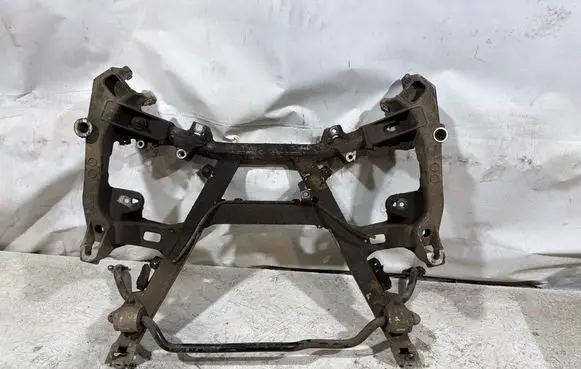 BMW 5 E39 Front subframe 1092867