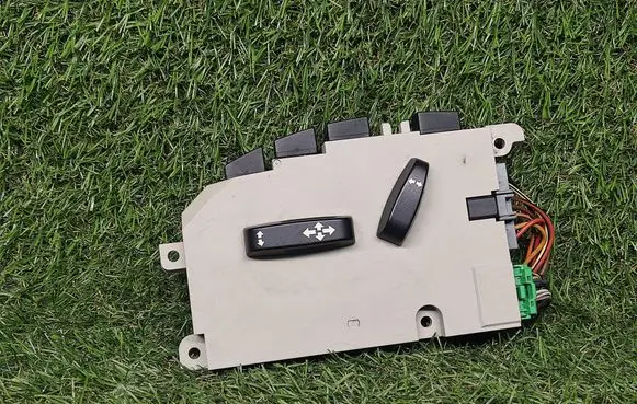 Volvo S60 Seat control switch 30659516