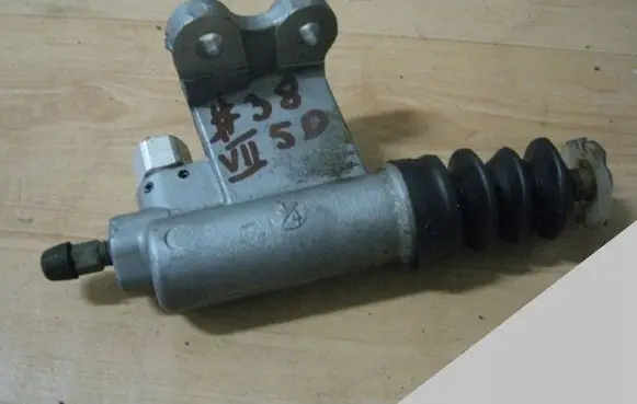 Clutch master cylinder