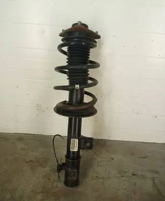 KIA Sportage Front shock absorber with coil spring 546503U520