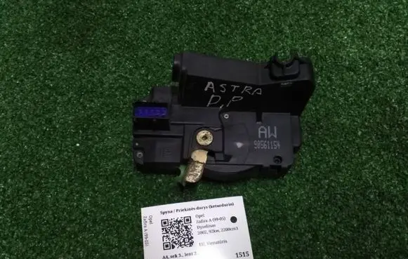 Opel Zafira A Front door lock 90561154AW