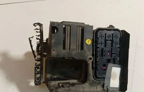 Skoda Superb B6 (3T) Fuse box set 1K0907361C