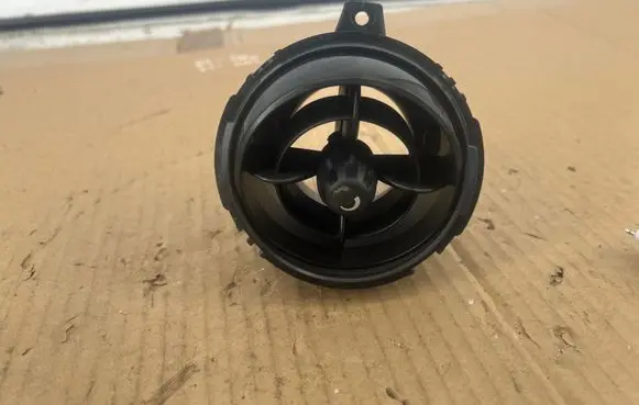 Mini Cooper Countryman R60 Dash center air vent grill 121090210