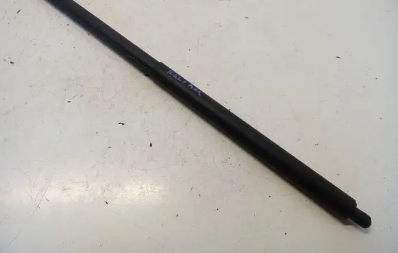 Ford Kuga II Tailgate strut 