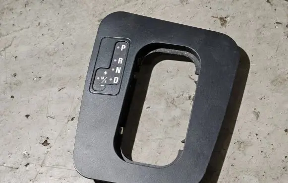 BMW 7 E38 Gear shifter surround trim plastic 8251275
