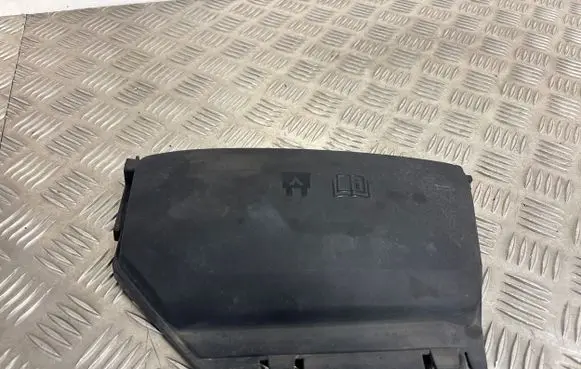 Land Rover Discovery Sport Fuse box cover HK7214A076BB HK7214A076