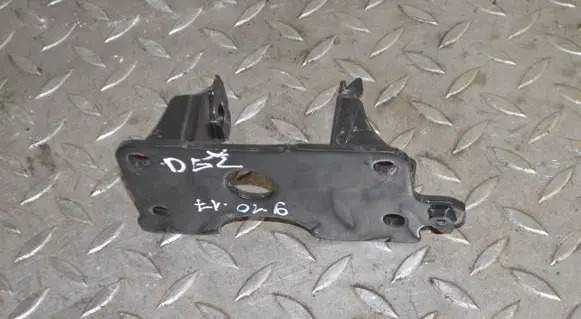 Lexus NX Gearbox mounting bracket