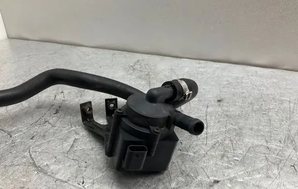 BMW 5 F10 F11 Electric auxiliary coolant/water pump 7629916 7629917 17669711