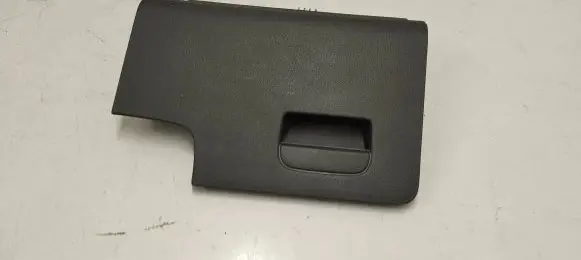Volkswagen Tiguan Glove box 5m1858719f