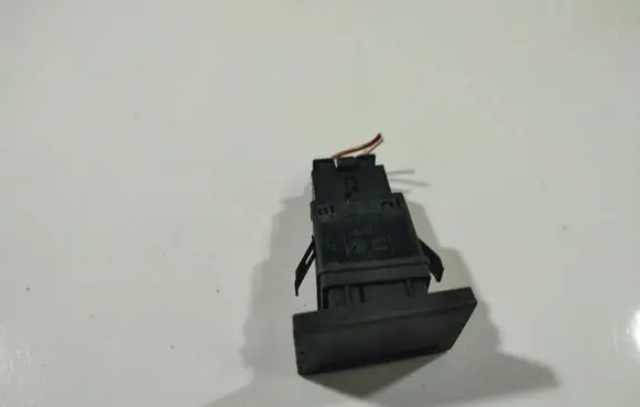 Volkswagen Touareg I Passenger airbag on/off switch 7L6919235