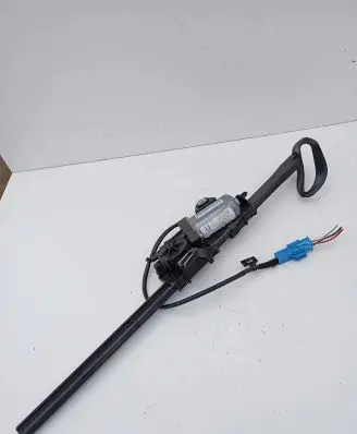 Mercedes-Benz C W205 Seat belt adjustment motor A2058600182 308362799AG