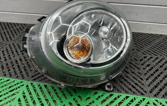 Mini One - Cooper R56 Headlight/headlamp 16081803 0301225303 22012203