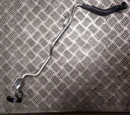 Lexus UX Fuel line pipe