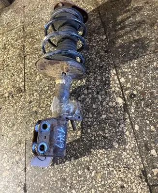 Toyota Avensis T250 Front shock absorber/damper