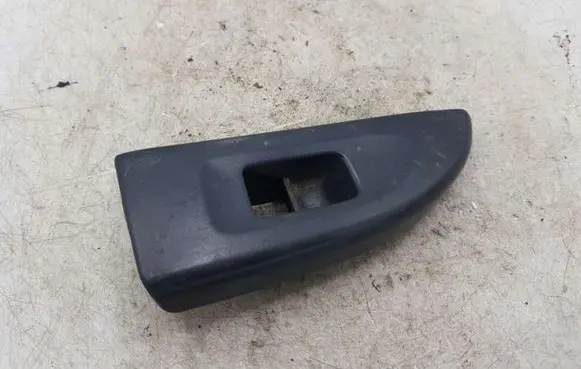 Subaru Impreza II Front door window switch trim NOCODE