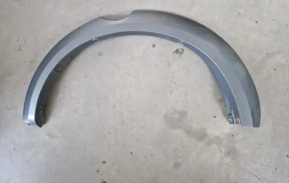 Mitsubishi L200 Rear arch trim MN117443