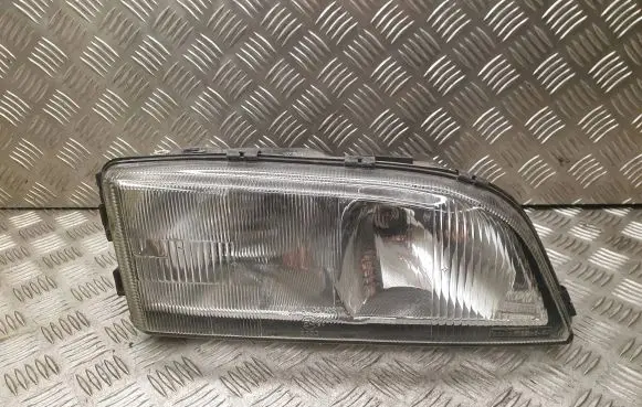 Volvo S70 V70 V70 XC Headlight/headlamp 205409B