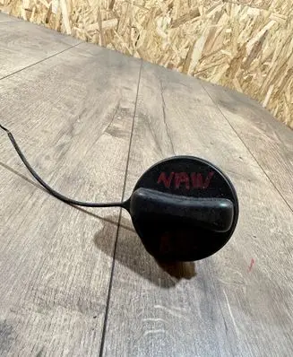 Nissan Navara D23 Fuel tank filler cap 