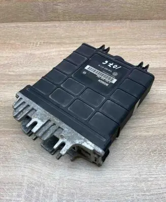 Volkswagen Golf III Engine control unit/module ECU 1H0907311H 0261200784